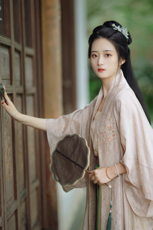 大闹广昌隆国语